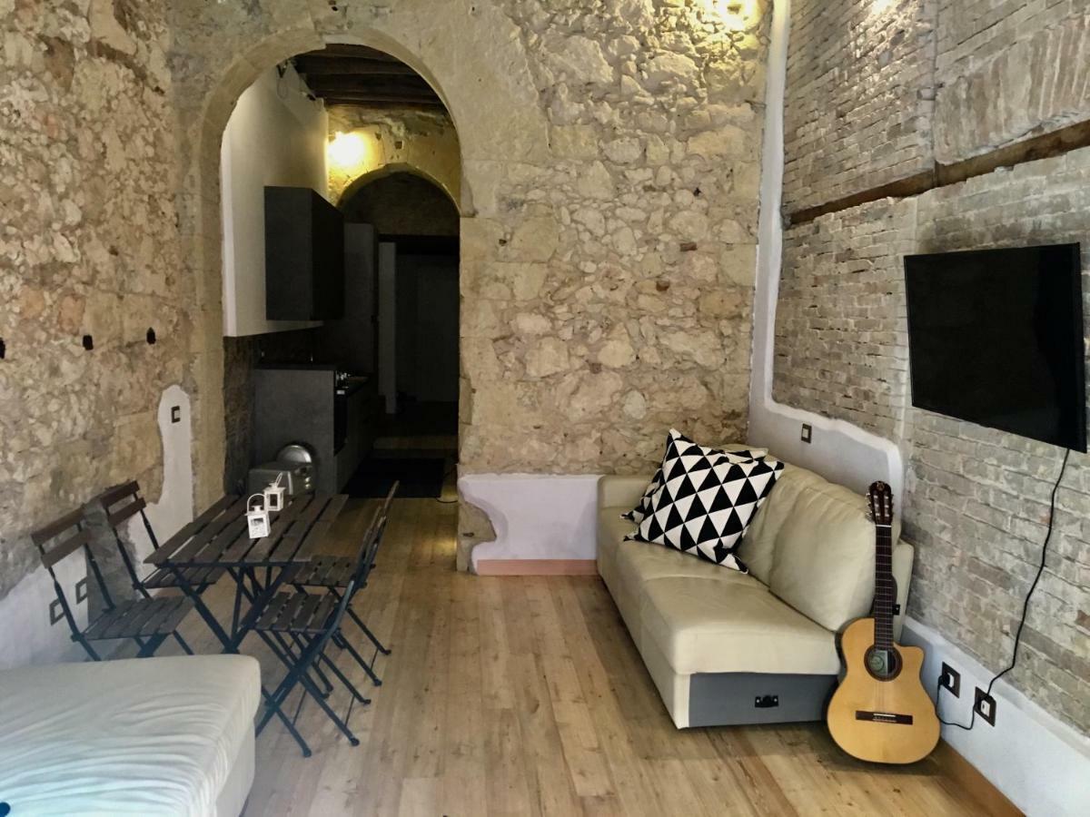 Residenze San Domenico Apartment กาญารี ภายนอก รูปภาพ